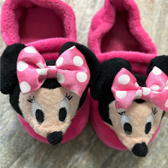 Disney Minnie Mouse Slippers Shoes - Picture 2 of 5